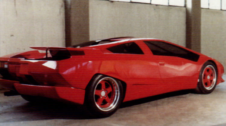 Lamborghini Diablo после изменения дизайна компанией Chrysler, вид сзади
