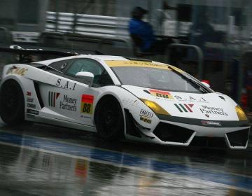 Gallardo FL2 GT3 принесла победу в первом сезоне японской серии Super GT