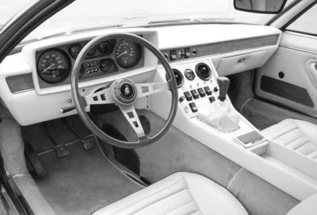 Салон 1969 Espada 400 GTE (Series II)